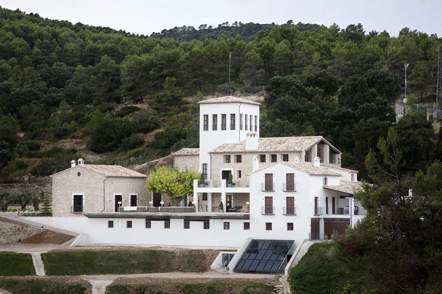 Masía en la sierra